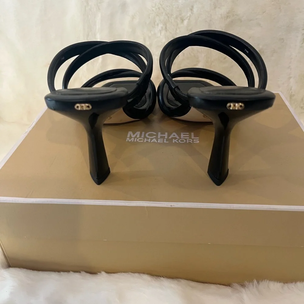 NIB Michael Michael Kors Corrine Elegant Leather Sandal Heel